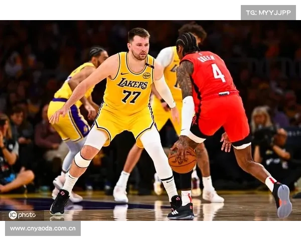 3月18日NBA湖人主场大胜马刺,东契奇21+14里夫斯30+7 3月18日NBA湖人主场大胜马刺,东契奇21+14里夫斯30+7